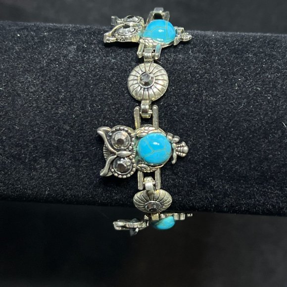 Vintage Silver Tone Faux Turquois Owl Bracelet (4025) - Picture 2 of 8